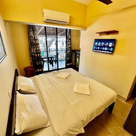 Hotel White Season Calangute Bagian luar foto
