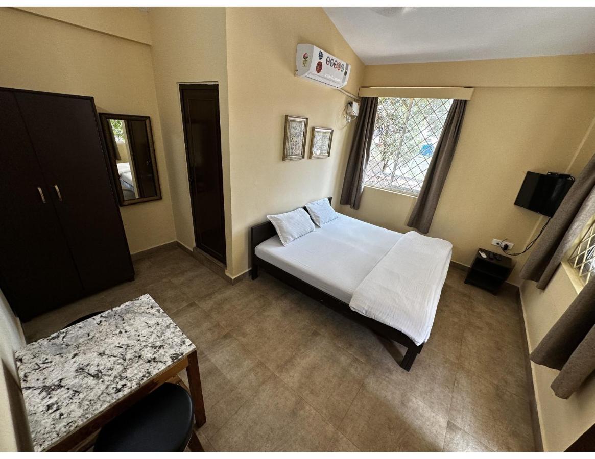 Hotel White Season Calangute Bagian luar foto