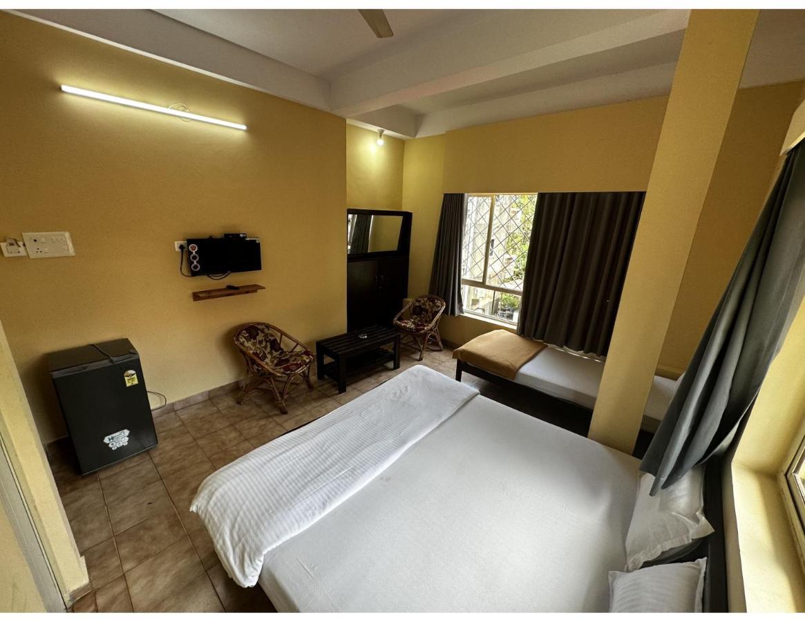 Hotel White Season Calangute Bagian luar foto