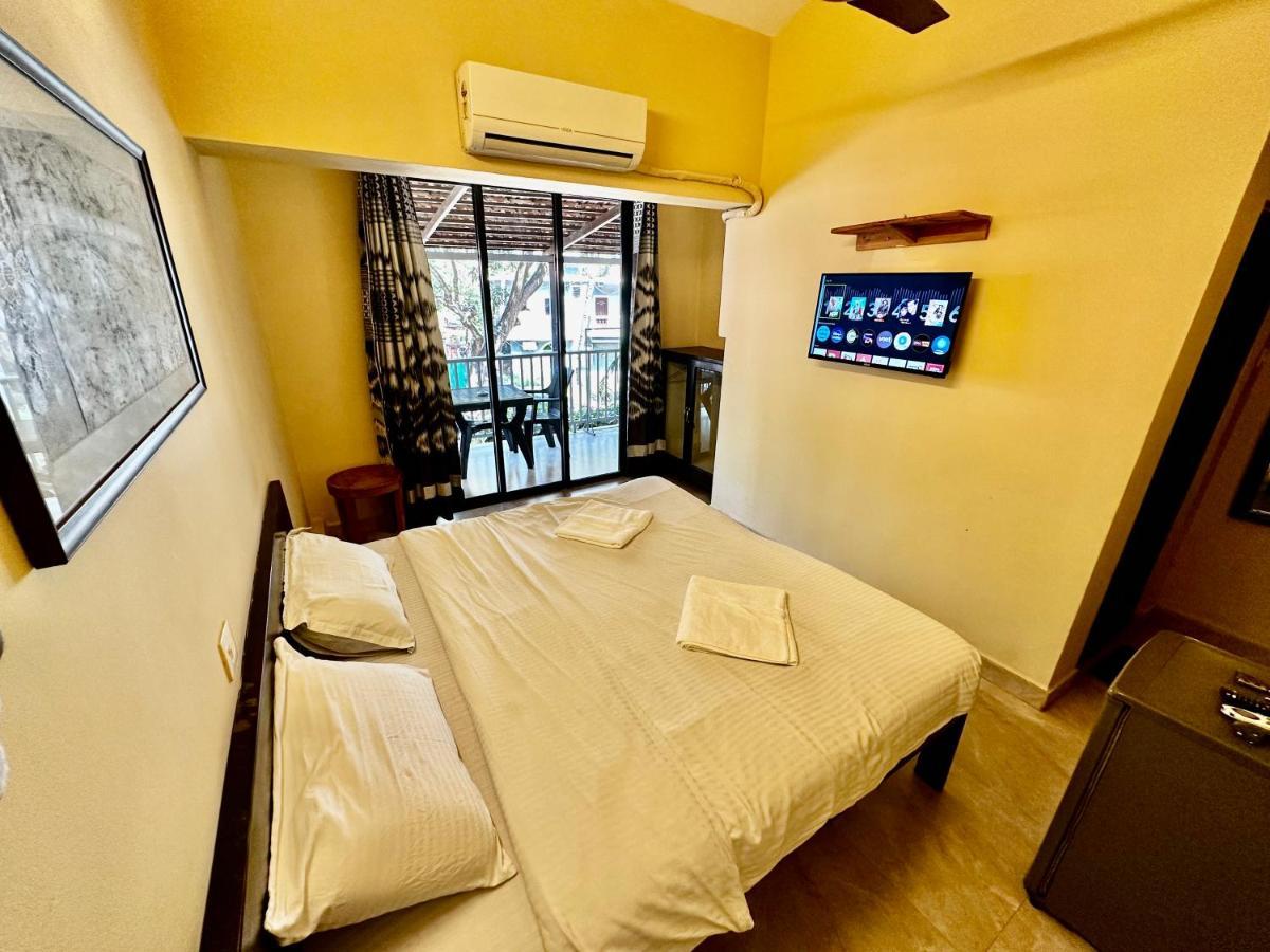 Hotel White Season Calangute Bagian luar foto